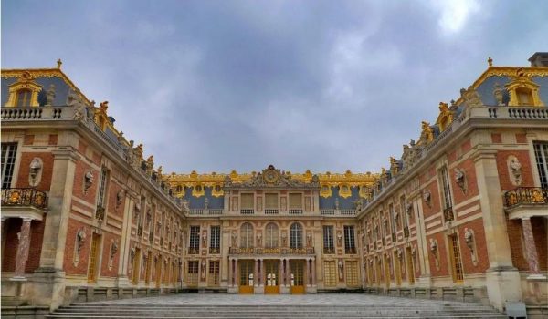 cung-dien-versailles