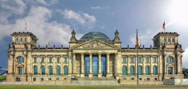 toa-nha-reichstag